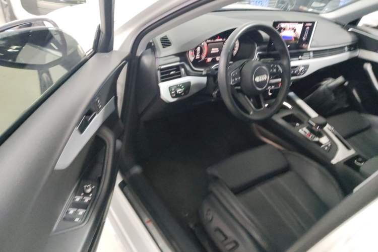 Used Audi A4L 2022 40 TFSI Fashion Dynamic Model
