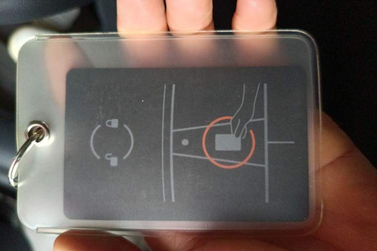 Used Tesla Model Y 2022 Long-Range All-Wheel-Drive Version
