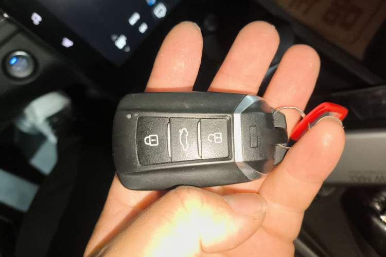 Used Dongfeng Aeolus Yixuan 2025 1.5L Automatic Luxury Version