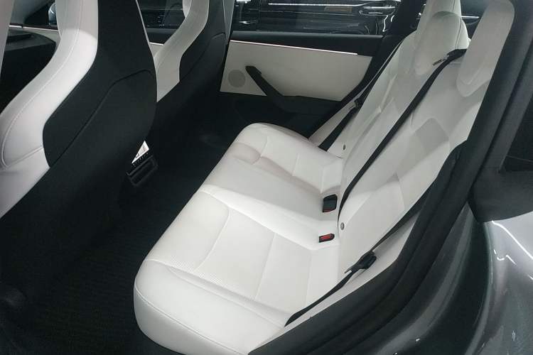 Used Tesla Model 3 2024 High-Performance All-Wheel-Drive Version
