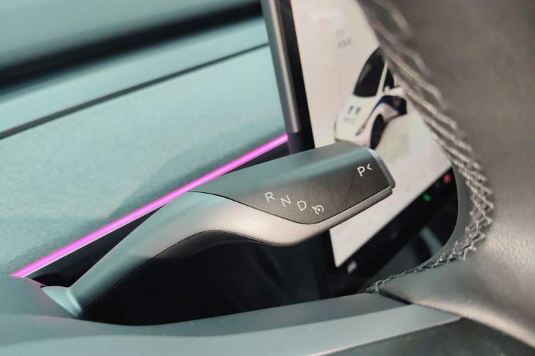 Used Tesla Model Y 2024 Rear-Wheel-Drive Version
