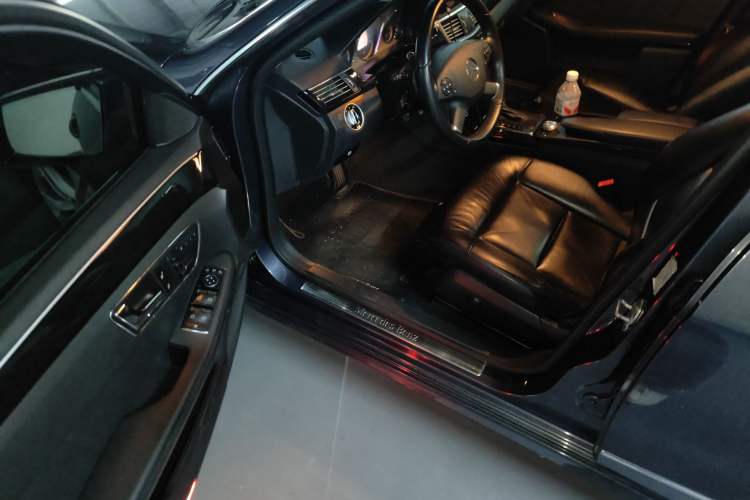 Used Mercedes-Benz E-Class 2011 E 260 L CGI Fashion Model