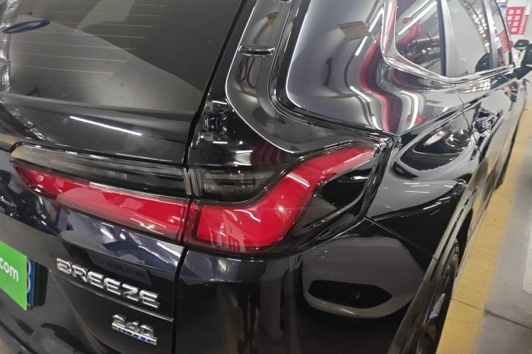 Used Honda Breeze 2025 240TURBO Two-Wheel-Drive Luxury Edition 5 Seats Right Rear Taillight