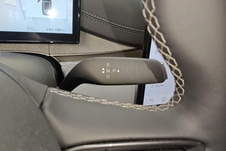 Used BYD Seal 06 DM-i Touring 2025 DM-i Touring High-End Model Gear Lever