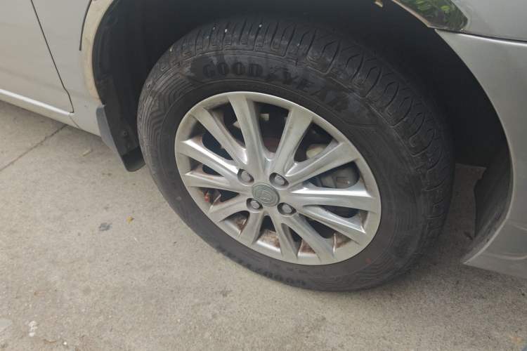 Used Toyota Corolla EX 2013 1.6L Automatic Luxury Edition Right Front Wheel Hub