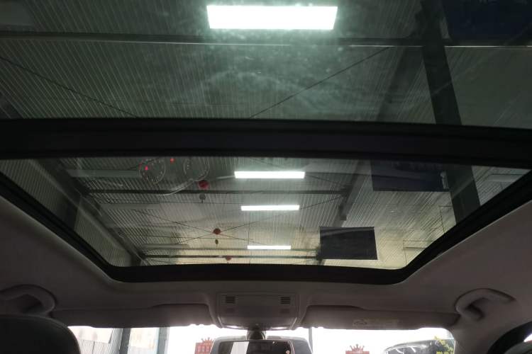 Used Volkswagen Tayron 2019 330TSI Two-Wheel Drive Luxury Model China VI Standard