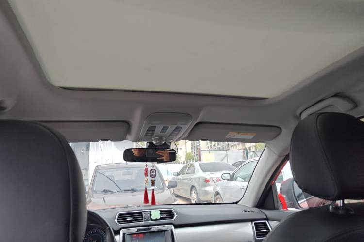 Used Haval H2 2018 Red-Label 1.5T Manual Two-Wheel Drive Luxury Model
