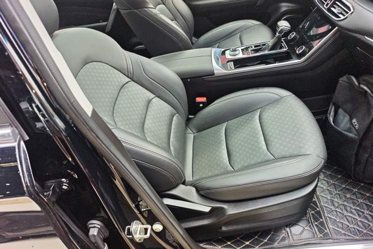 Used JETOUR X90 2020 1.5T DCT Shadow Wisdom Edition 7 Seats
