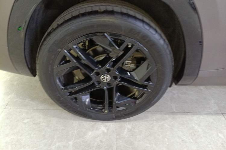 Used Volkswagen Teramont 2025 Tiguan Pro 450TSI Four-Wheel Drive Summit Edition
