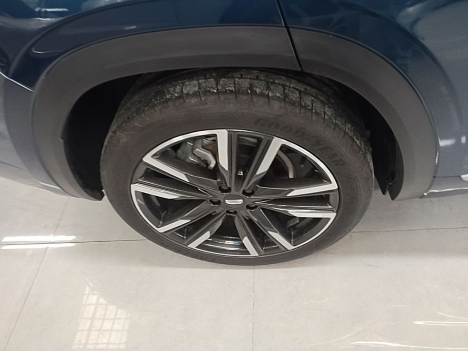 Geely Auto Monjaro L 2021 2.0TD DCT EVO Two-Wheel Drive Prestige Version — снимка 11