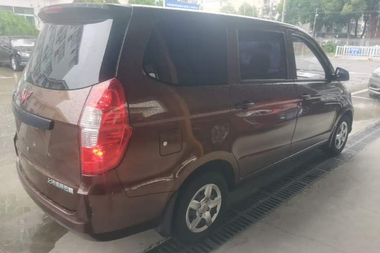 Used Wuling Hongguang 2021 1.5L Revised S Base Version with Electric Power Steering LAR