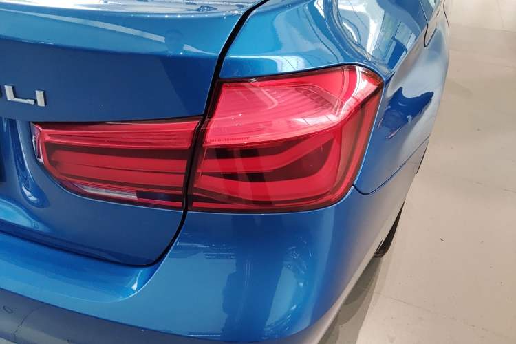 Used BMW 3 Series 2018 320Li Leading Model M Sport Package
