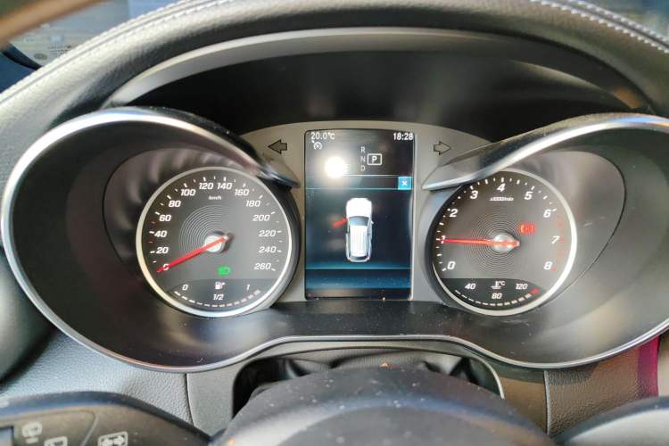 Used Mercedes-Benz GLC 2020 GLC 260 L 4MATIC Dynamic Model Instrument Cluster