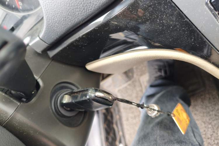 Used Volkswagen Lavida 2011 1.6L Manual Joy Version Vehicle Key