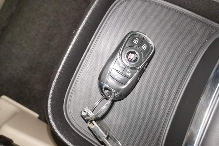 Used Buick GL8 2023 ES Lu Zun Luxury Model