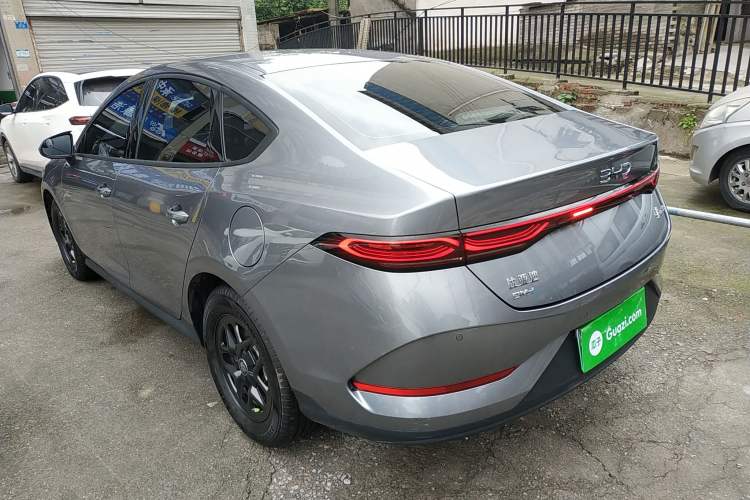 Used BYD Qin PLUS 2025 DM-i Smart Drive 55KM Leading Model
