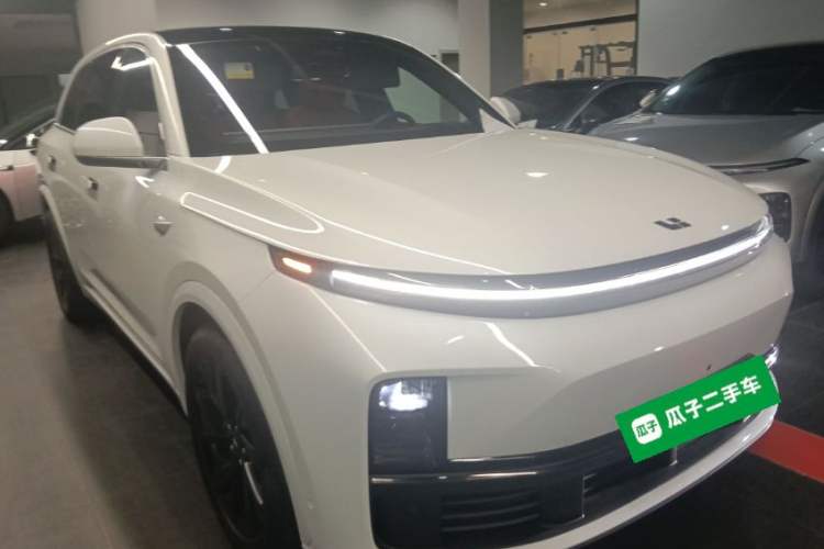 Used Li Auto L7 2023 Pro Model Exterior 1