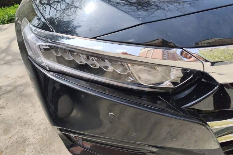 Used Honda Accord 2018 260TURBO Elite Edition China V Right Front Headlight