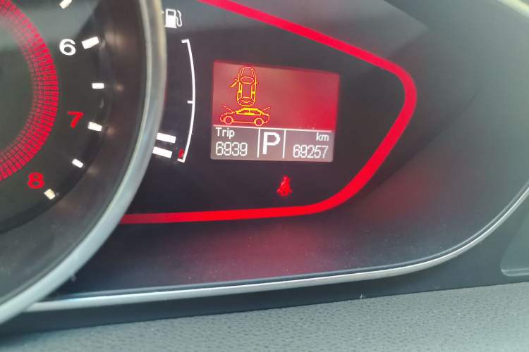 Used Roewe 550 2013 550S 1.8L Automatic Start-Zhen Edition