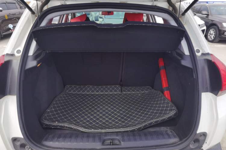 Used Peugeot 2008 2015 1.6L Automatic Playcool Edition Trunk