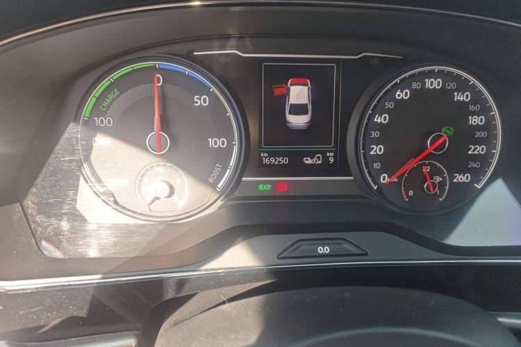 Used Volkswagen Passat New Energy 2020 430 PHEV Hybrid Elite Edition China VI Standard Odometer Close Up