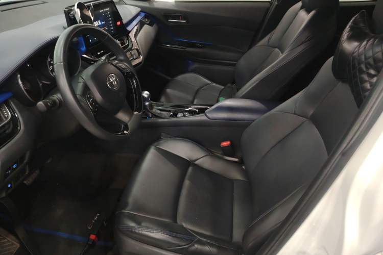 Used Toyota C-HR 2021 2.0L Luxury Edition Left Front Seat