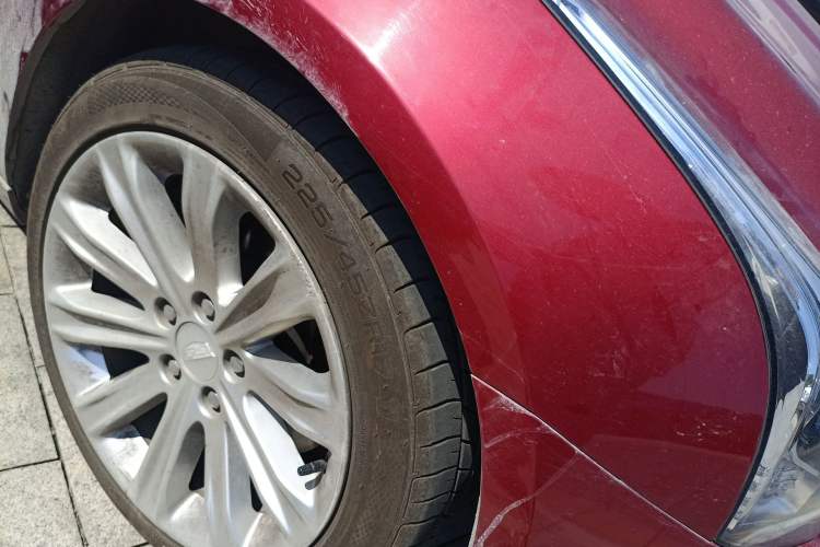 Used Cadillac ATS-L 2017 28T Tech Edition Right Front Wheel Hub