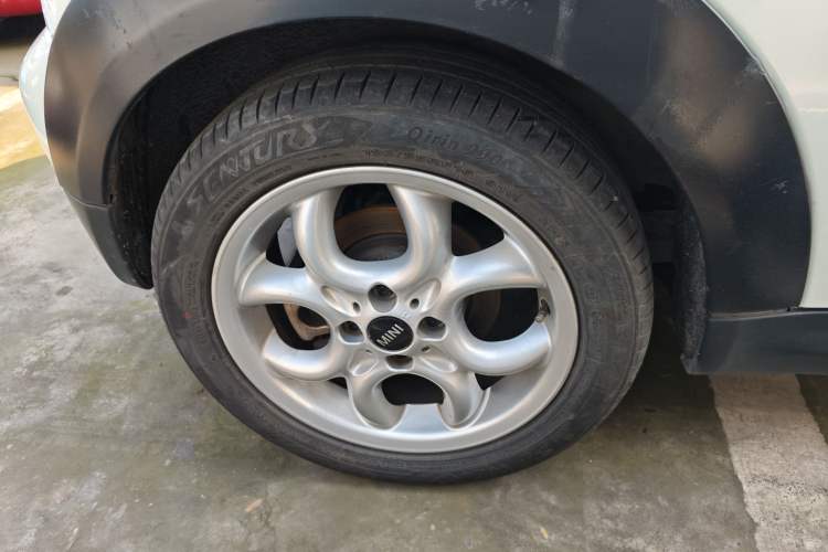 Used MINI MINI 2011 1.6L COOPER Fun