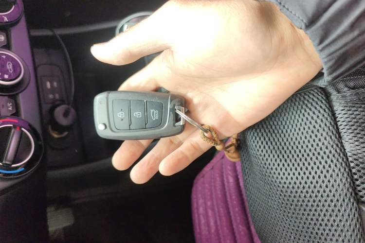 Used Hyundai Celesta 2018 1.6L Automatic GL Enjoyment Edition China VI compliant