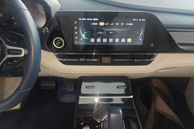 Used Wuling Victory 2023 2.0L DHT Luxury Edition
