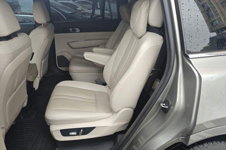 Used Li Auto ONE 2020 Extended-Range 6-Seater Version Left Rear Seat