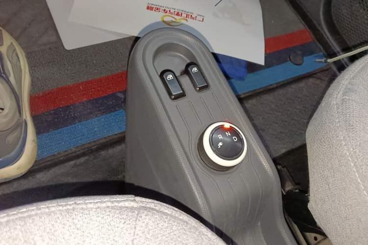 Used Wuling Hongguang MINIEV 2021 Macaron Fashion Model Lithium Iron Phosphate
