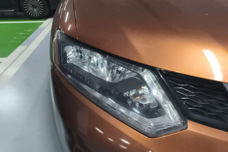 Used Nissan X-Trail 2015 2.0L CVT Comfort MAX Edition 2WD