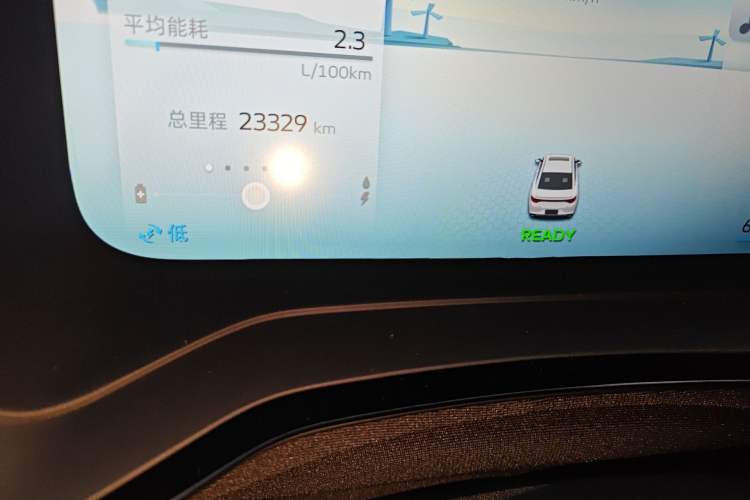 Used Geely Auto Emgrand L HiP 2022 1.5TD-DHT Pro 100KM Super Swift Odometer Close Up