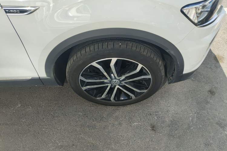 Used Volkswagen T-ROC 2019 280TSI DSG Two-Wheel Drive Comfort Version China VI Standard
