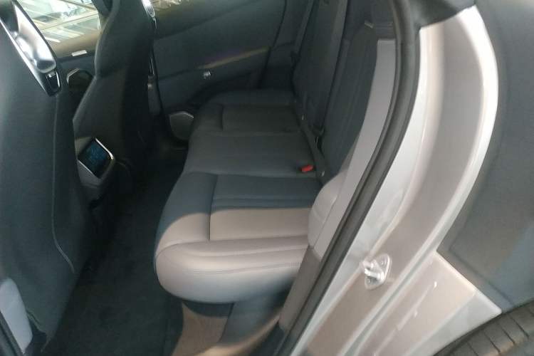 Used Xiaomi Auto YU7 2025 Ultra-Long Range Rear-Wheel Drive Version Left Rear Seat