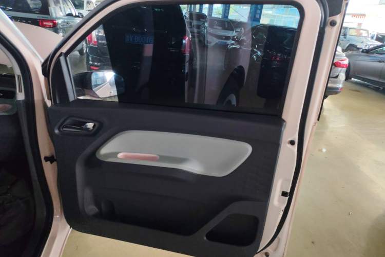 Used Wuling Hongguang MINIEV 2022 Macaron Premium Model – Lithium Iron Phosphate