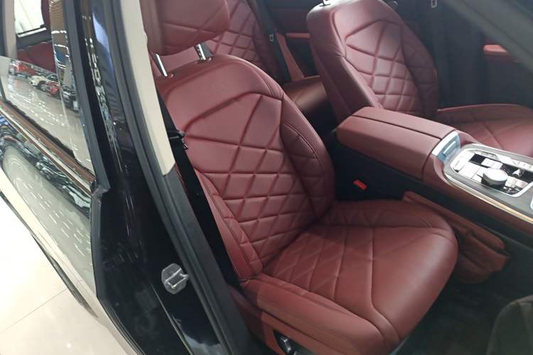 Used BMW X5 2023 xDrive 30Li Luxury M Sport Night Edition Package
