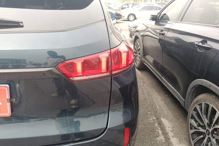 Used Wey VV7 2019 Upgraded Model 2.0T Flagship Version China VI