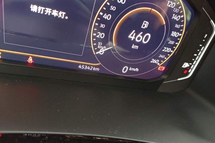 Used Volkswagen Tayron 2020 330TSI Two-Wheel Drive Luxury Connected Pro Edition Odometer Close Up