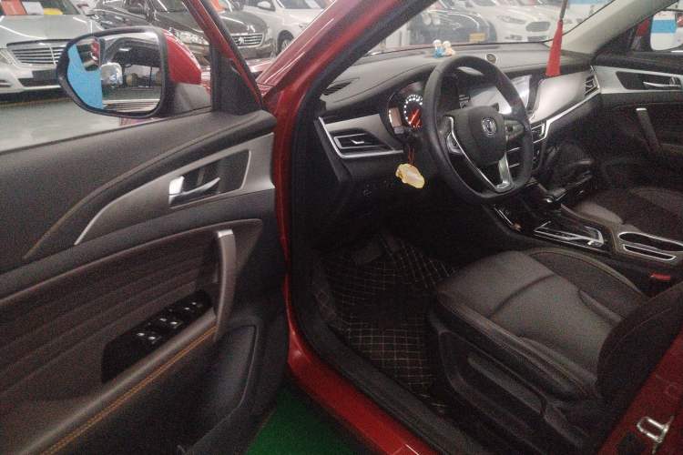 Used CHANGAN CS35PLUS 2018 1.6L Automatic Changlian Edition China V Standard Driver Seat