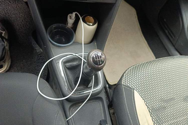 Used Volkswagen Polo 2011 1.6L Manual ZhiShang Edition Gear Lever