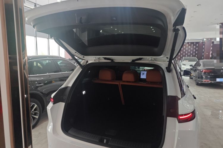 Used Li Auto L6 2024 Pro Model Trunk