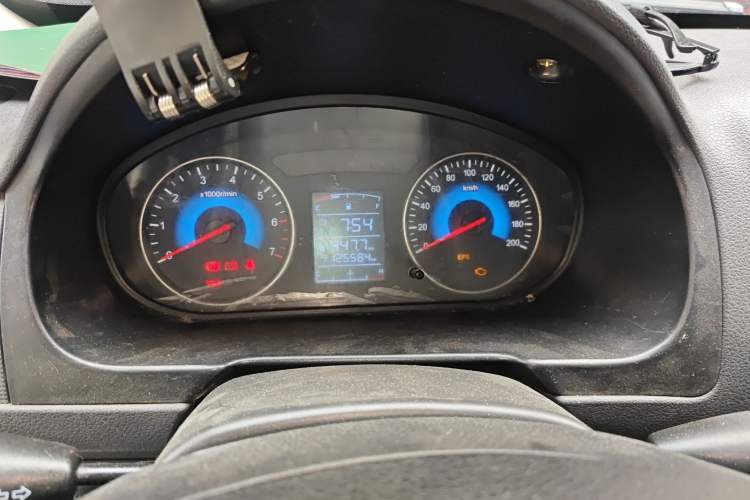 Used Dongfeng Fengon 330 2014 1.5L Manual Standard Edition DK15-02 Instrument Cluster
