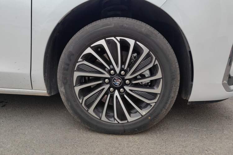 Used Buick GL8 New Energy 2025 Lushang First-Drive Edition 7-Seater