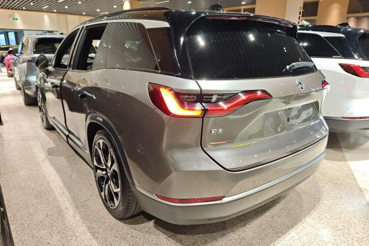 Used Nio ES8 2020 415 km Signature Edition 6-Seater Version
