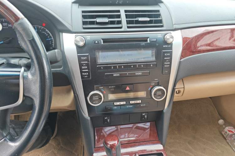Used Toyota Camry 2013 2.0G Comfort Edition Audio And AC Panel