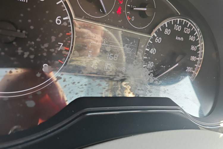 Used Nissan Tiida 2011 1.6L CVT Smart Version
