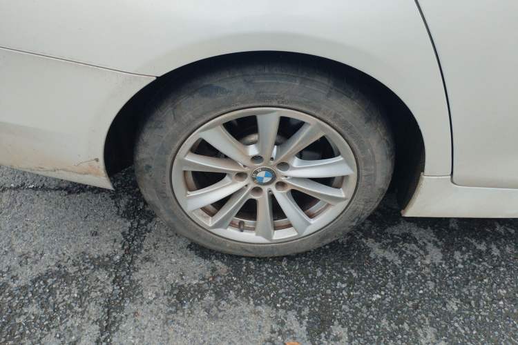 Used BMW 5 Series 2014 520i Elegant Edition Right Rear Wheel Hub