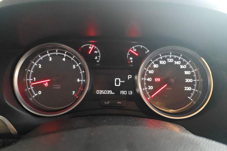 Used Peugeot 408 2016 1.6T Automatic Luxury Edition Instrument Cluster